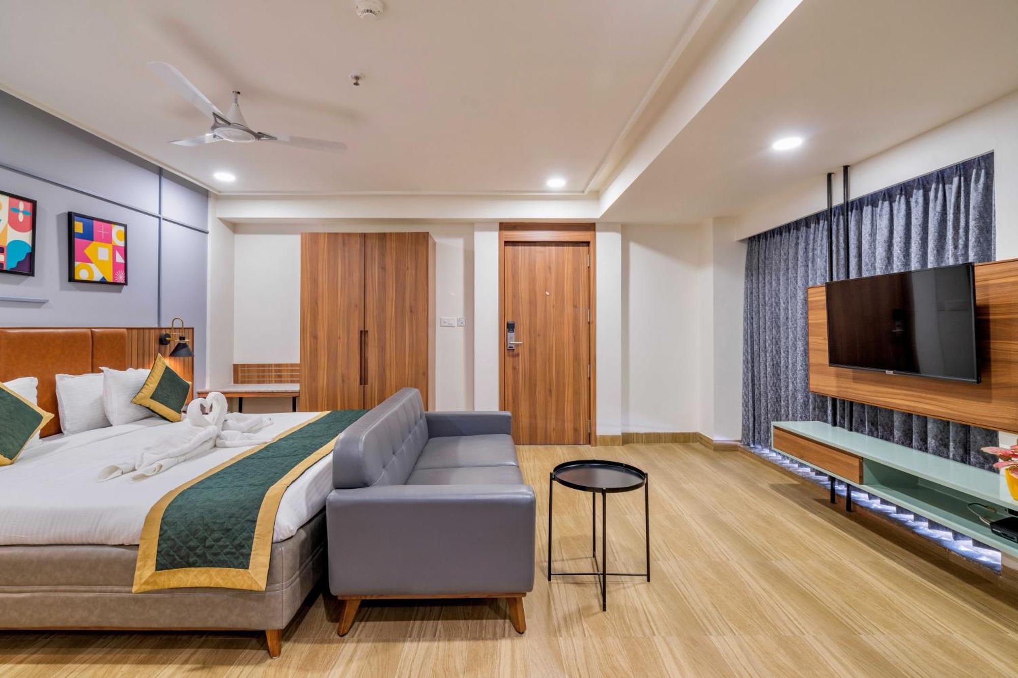 The Lemon Grass Hotel Гандинагар Экстерьер фото
