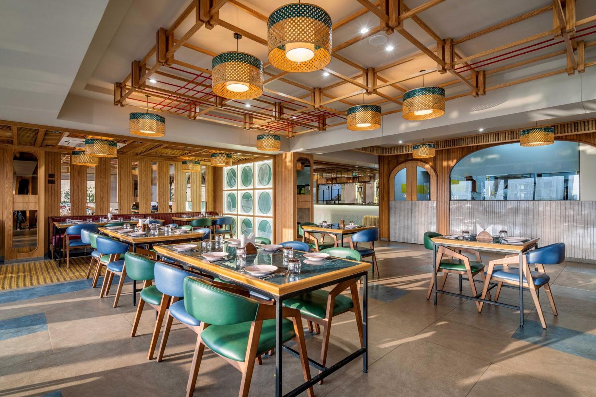 The Lemon Grass Hotel Гандинагар Экстерьер фото